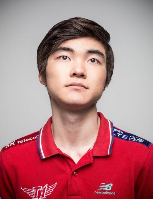 Natus Vincere 在2025年StarLadder布达佩斯 Major 第二阶段的首轮中击败了FlyQuest